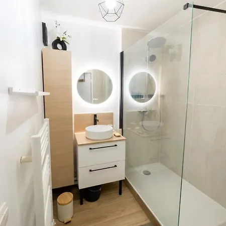 5 Min From Val D'europe Apartment *